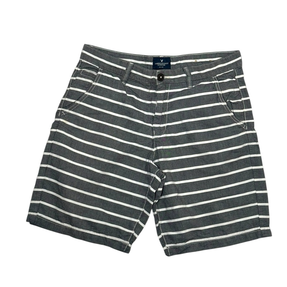 American Eagle Gray White Striped‎ classic bermuda Shorts 32 coastal beach